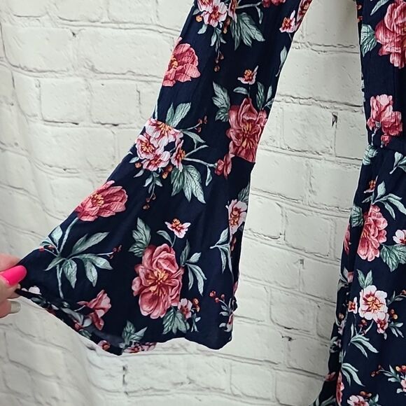 American Eagle Blue Floral Romper Long Bell Sleeve Boho Rose Crepe Cinch V-Neck - Picture 6 of 13